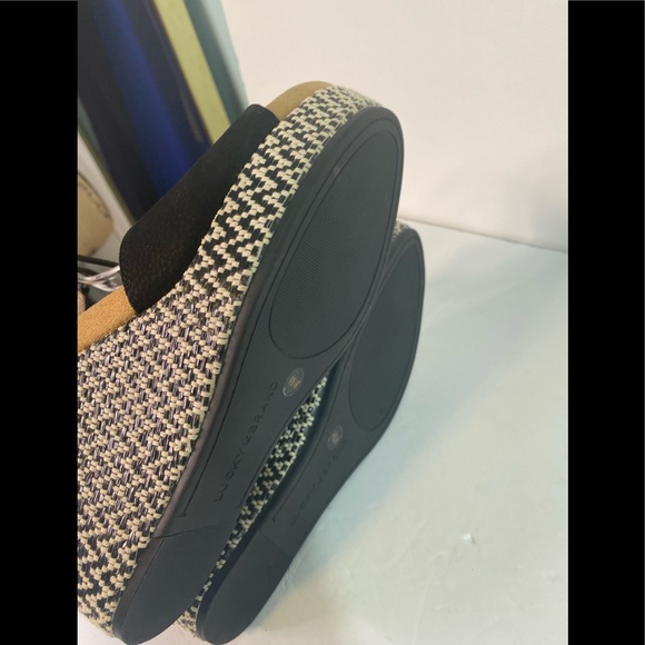 Lucky Brand Yejidas Sandals size 9 NWOT - Picture 7 of 9